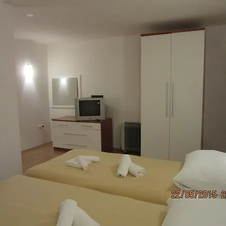 Konukevi Blue Frog Hrvace