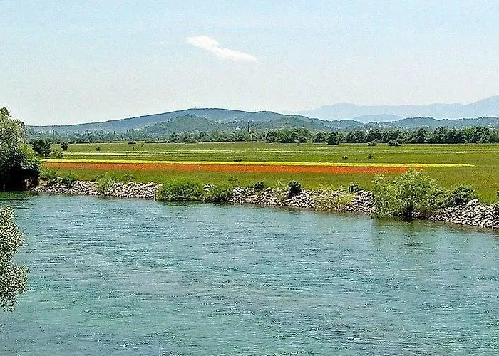 ゲストハウス Blue Frog Hrvace