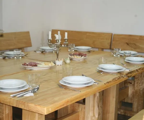 Blue Frog ゲストハウス Hrvace